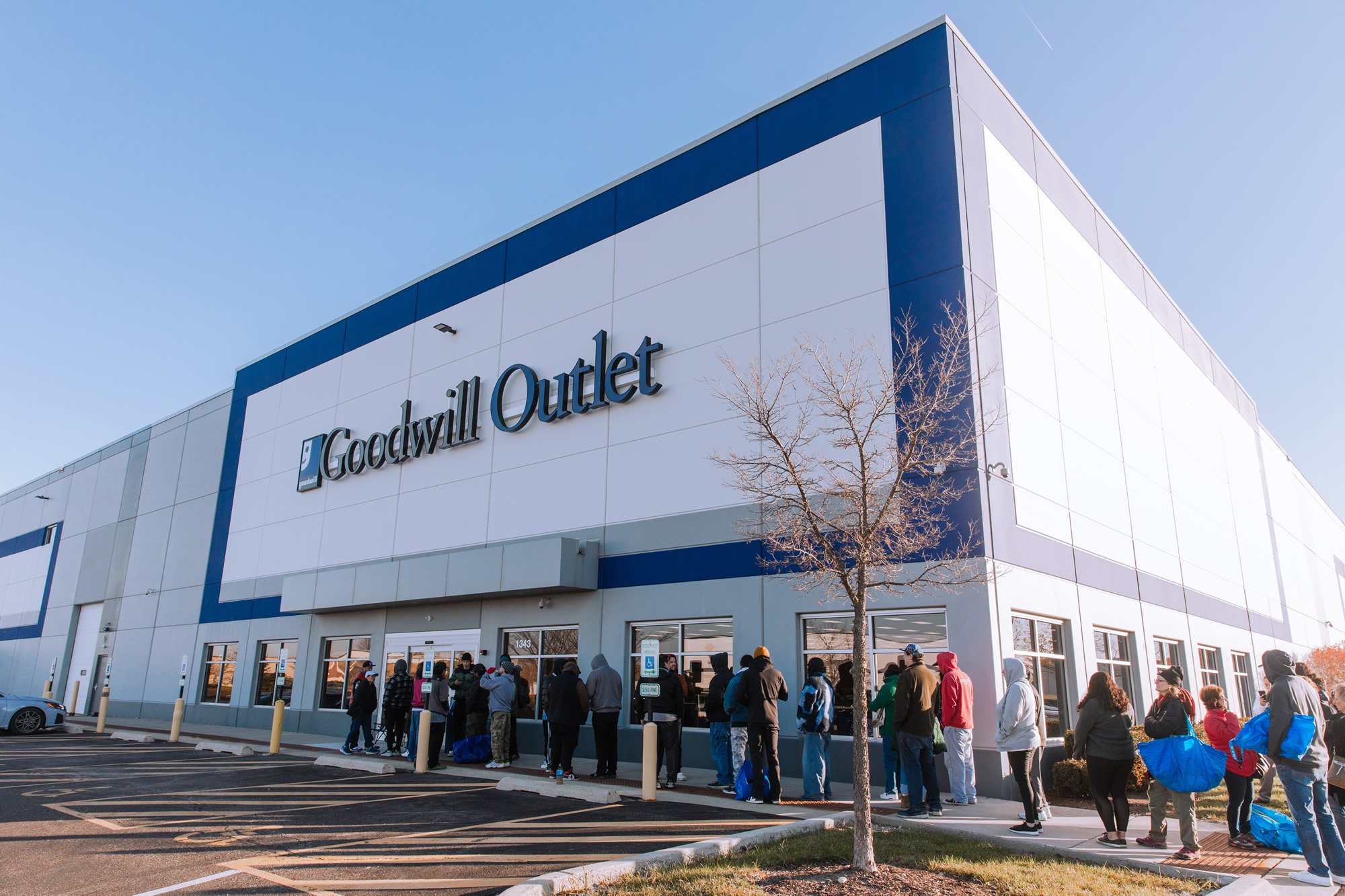 Goodwill Outlet Romeoville_Exterior